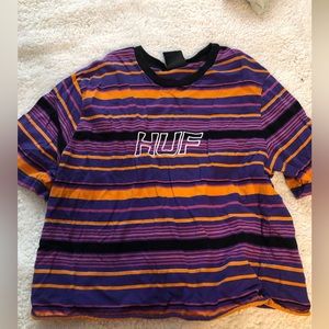 HUF *CROPPED* large shirt